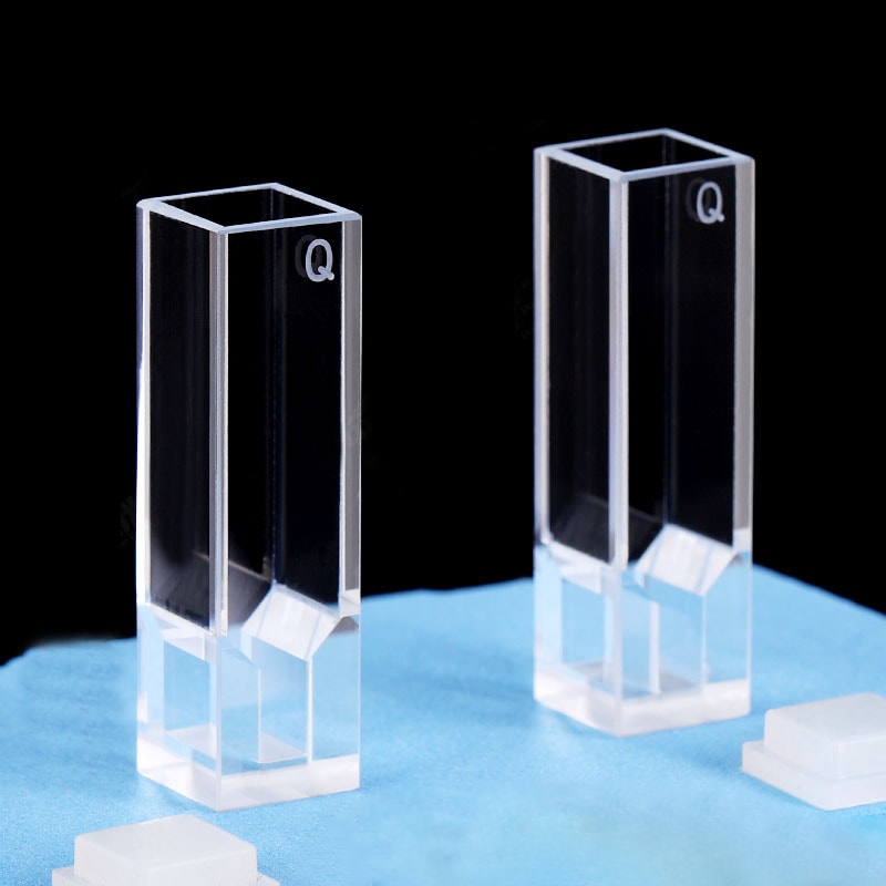 Sub-micro Cuvette with 4 Clear Walls
