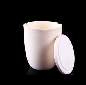 customized-alumina-crucible-with-cover-and-aperture (2)