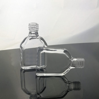 Custom Cuvette Bottle with Screw Thread Cap